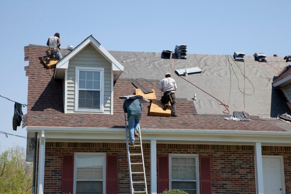 Blog 1.11 Roll-Offs for Roofing and Construction